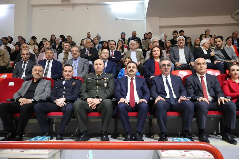 Bayrampaşa’da 19 Mayıs Coşkusu Semih Erden Spor Salonu’nda Yaşandı