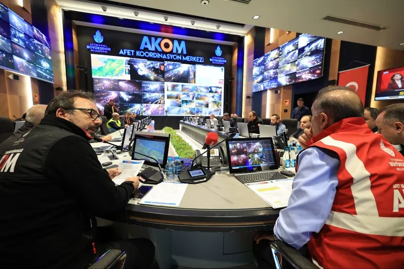 İBB EKİPLERİ TEYAKKUZDAYDI