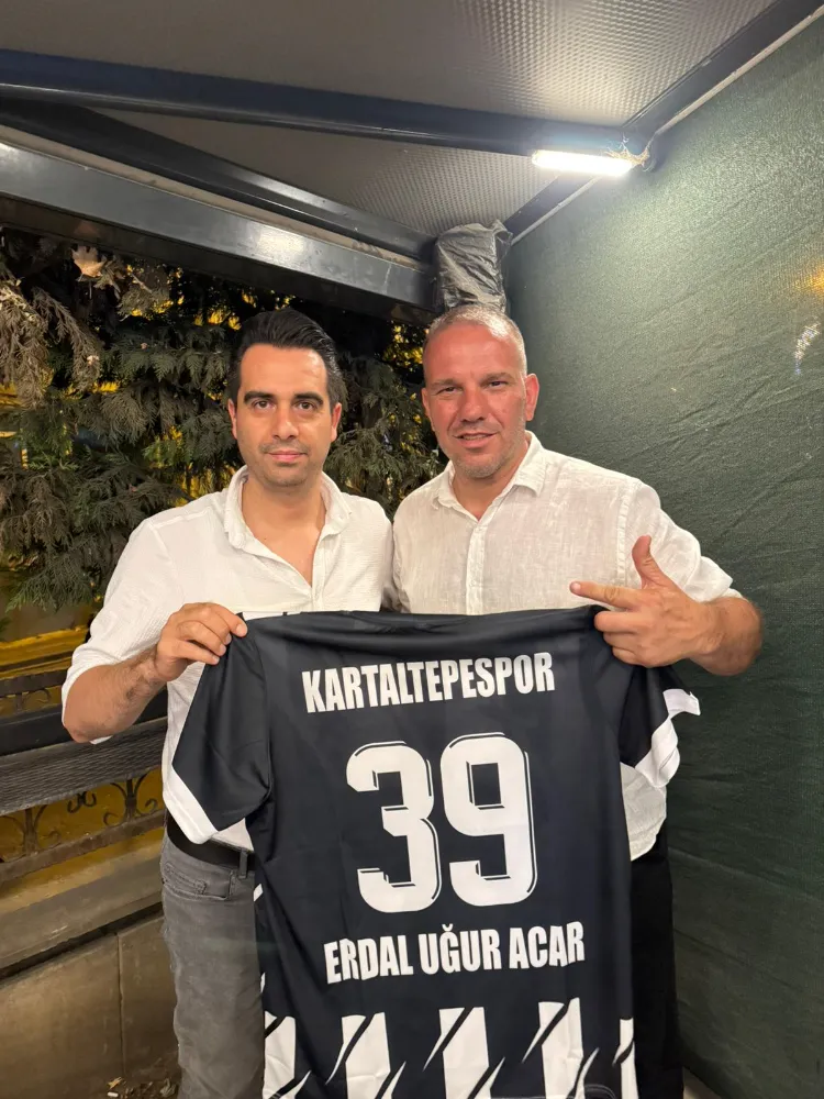 İYİ Parti Bayrampaşa Teşkilatından Kartaltepespor’a Yeni Sezon Ziyareti