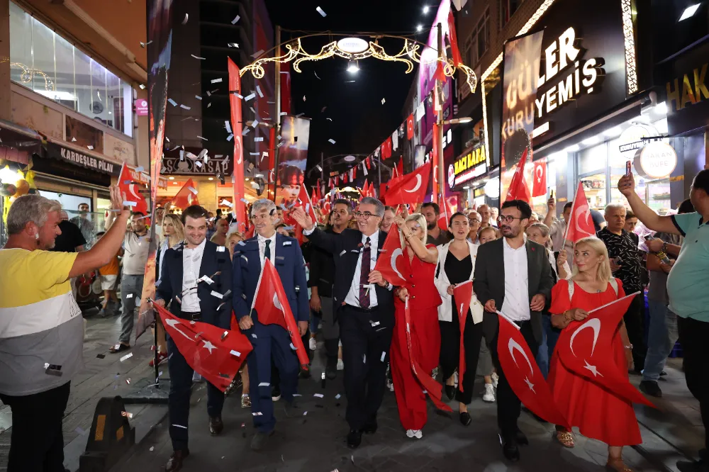 Bayrampaşa’da Zafer Yürüyüşü: 30 Ağustos’un Ruhu Canlandı